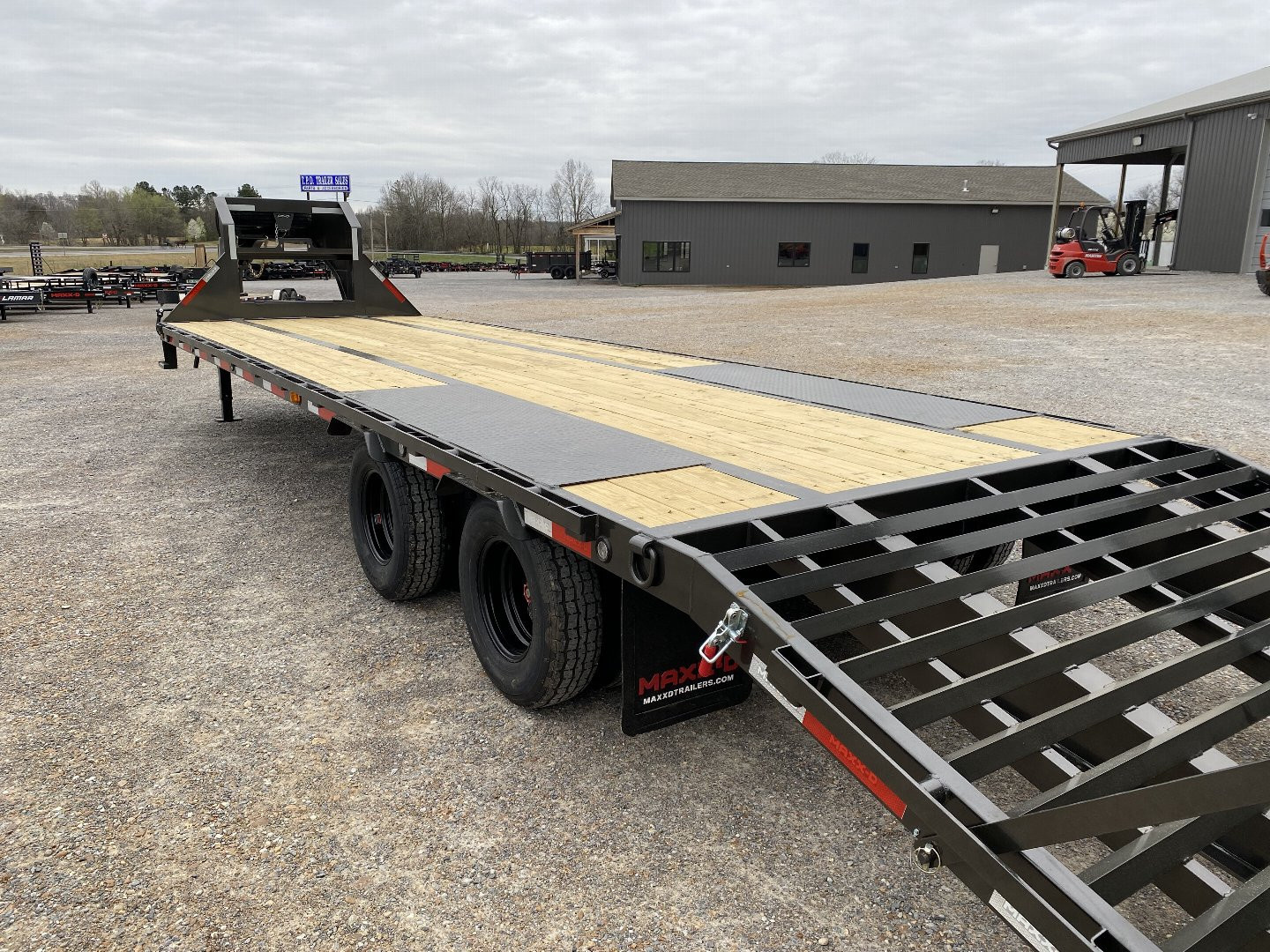 New 2025 MAXXD Gooseneck Flatbed Trailer | 102" x 30' 25.9K GVWR