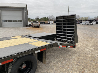 New 2025 MAXXD Gooseneck Flatbed Trailer | 102" x 30' 25.9K GVWR