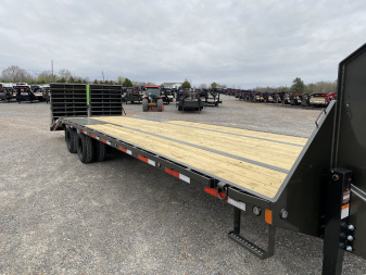 New 2025 MAXXD Gooseneck Flatbed Trailer | 102" x 30' 25.9K GVWR