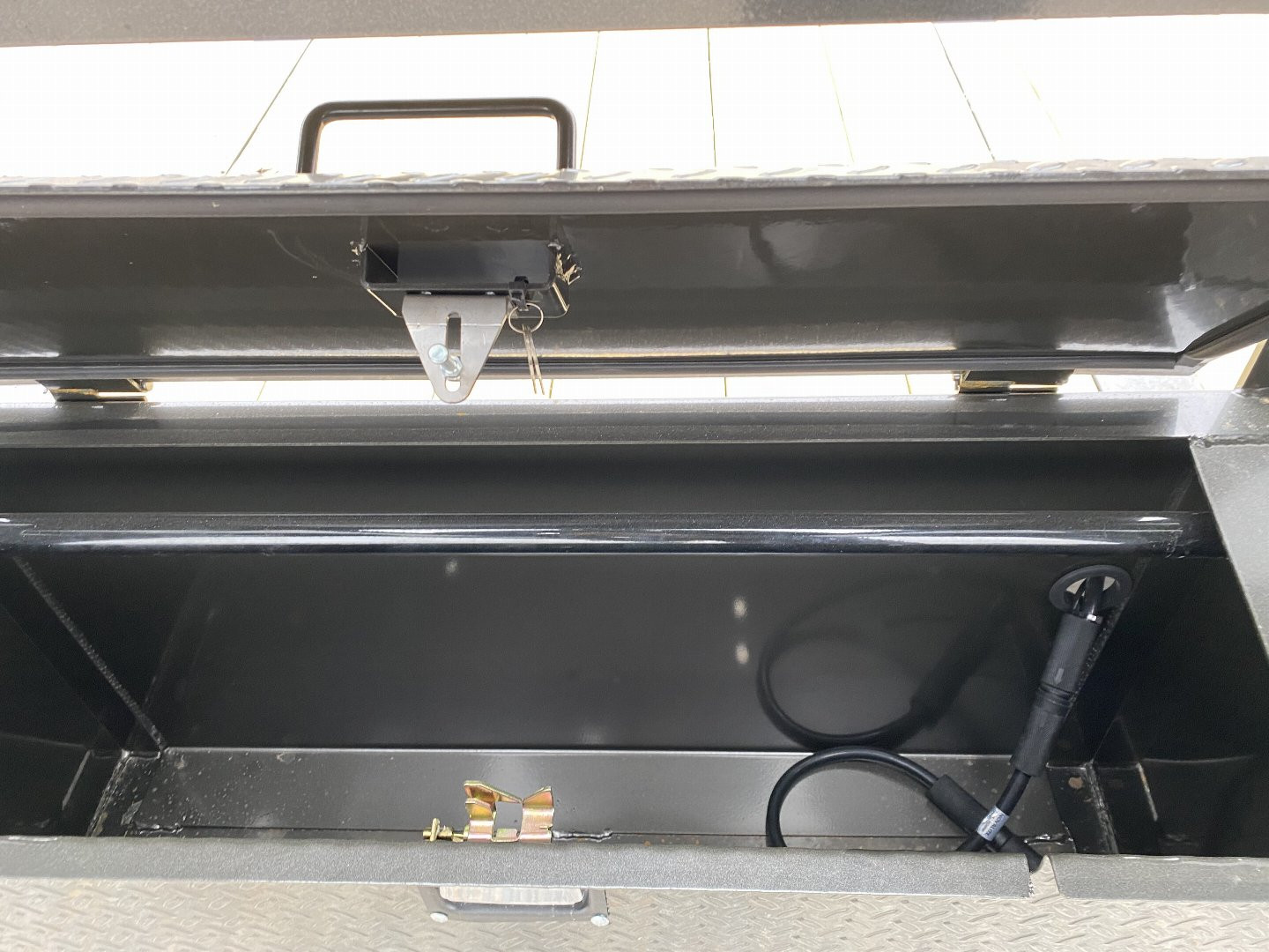 New 2025 MAXXD 102"X30' 22.5K Gooseneck Flatbed Trailer *ENGINEERED FRAME*