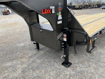 New 2025 MAXXD 102"X30' 22.5K Gooseneck Flatbed Trailer *ENGINEERED FRAME*