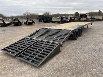 New 2025 MAXXD 102"X30' 22.5K Gooseneck Flatbed Trailer *ENGINEERED FRAME*