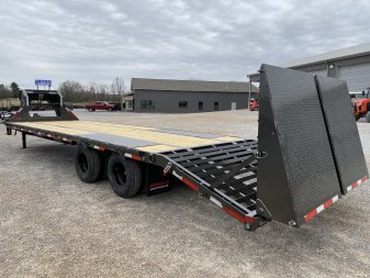 New 2025 MAXXD 102"X30' 22.5K Gooseneck Flatbed Trailer *ENGINEERED FRAME*