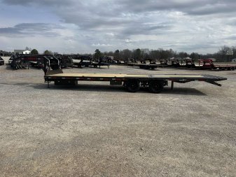 New 2025 MAXXD 32' x 102" 30k Hyd Dove Gooseneck Trailer