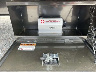 New 2025 MAXXD 32' x 102" 30k Hyd Dove Gooseneck Trailer