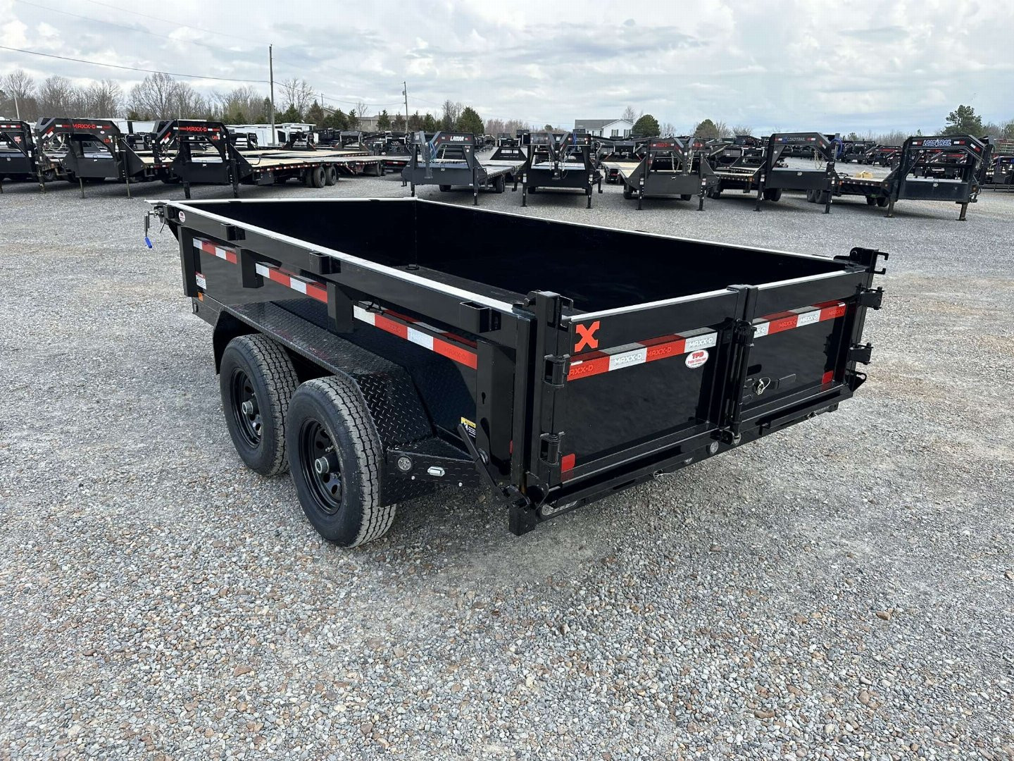 New 2025 MAXXD 72"x12' 10k Dump Trailer