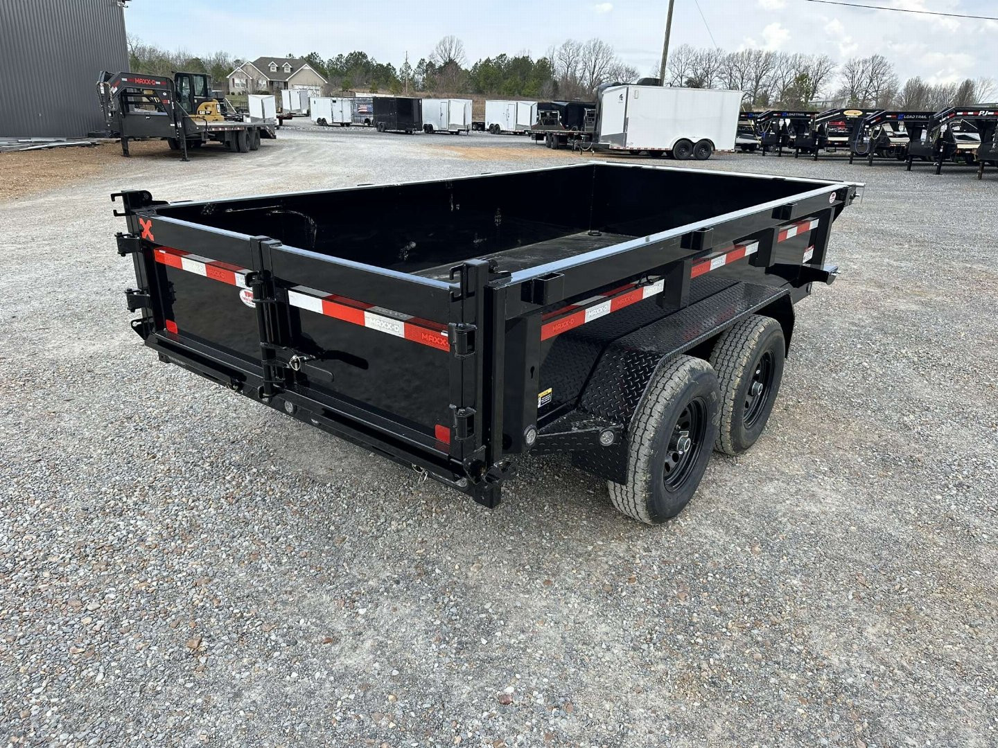 New 2025 MAXXD 72"x12' 10k Dump Trailer
