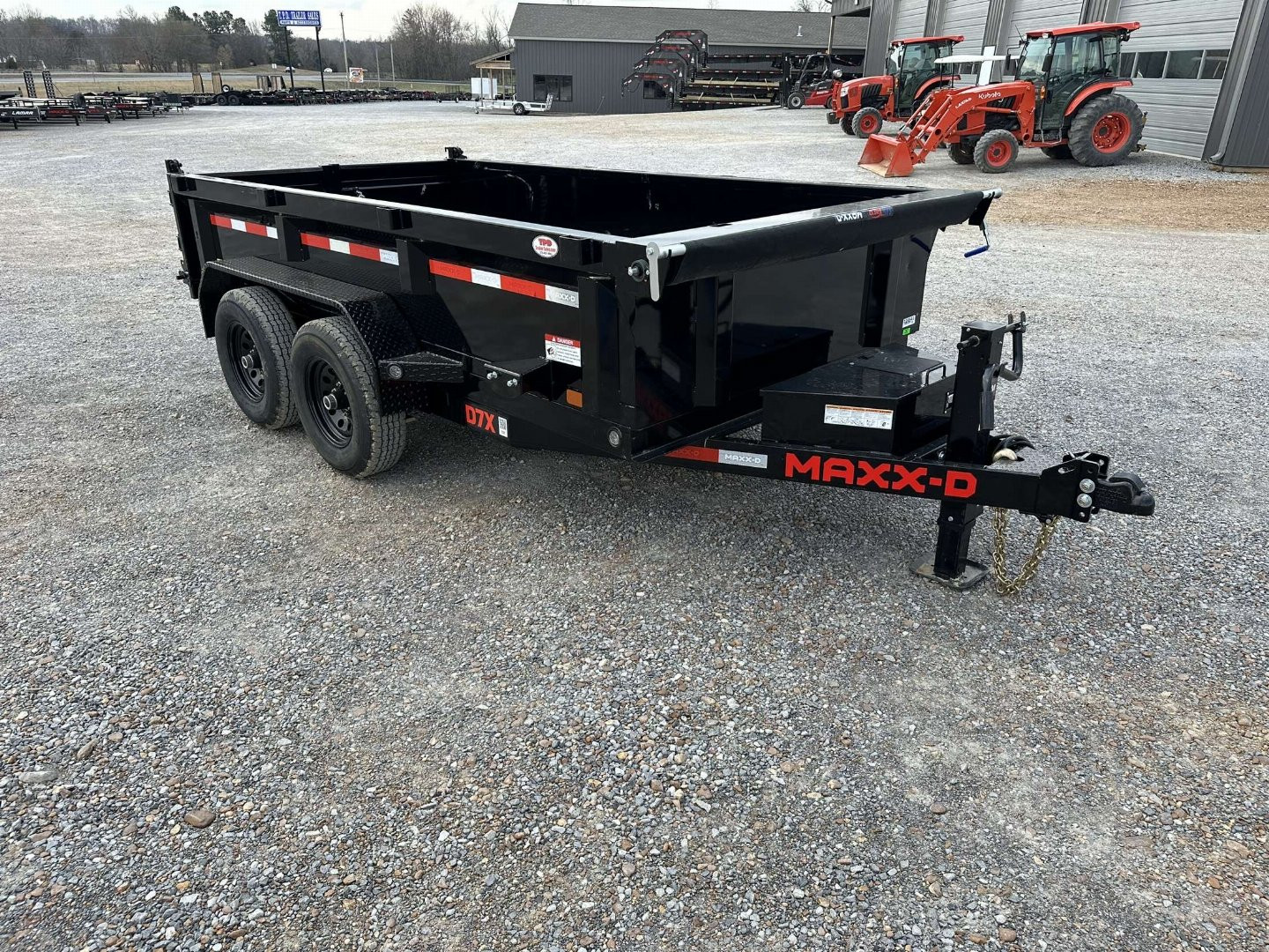 New 2025 MAXXD 72"x12' 10k Dump Trailer