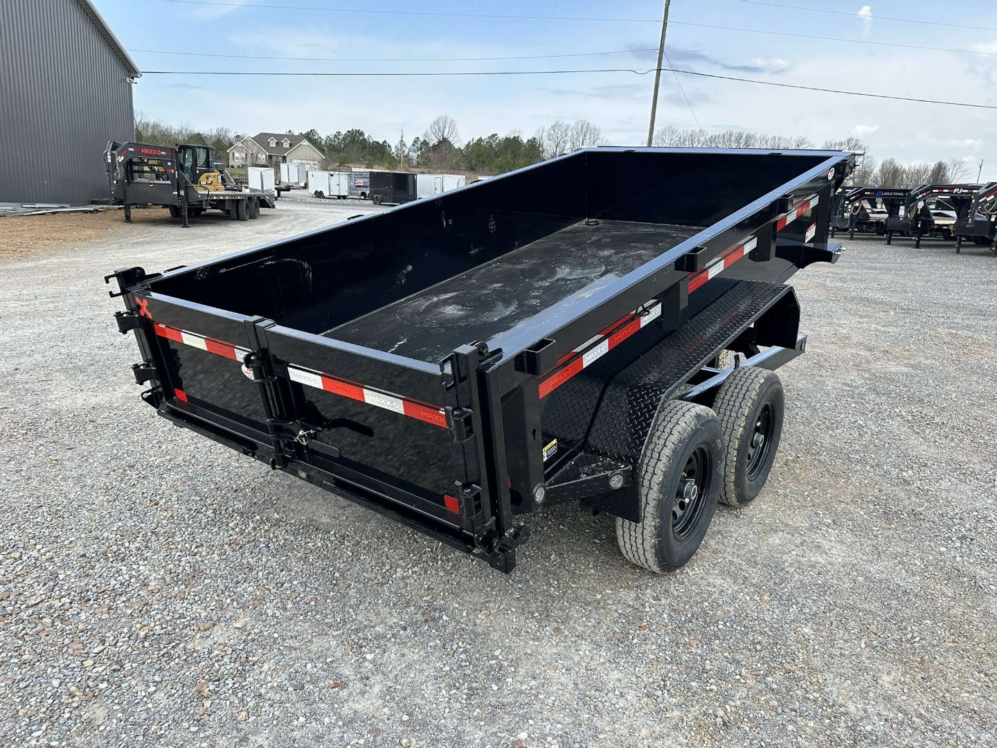 New 2025 MAXXD 72"x12' 10k Dump Trailer