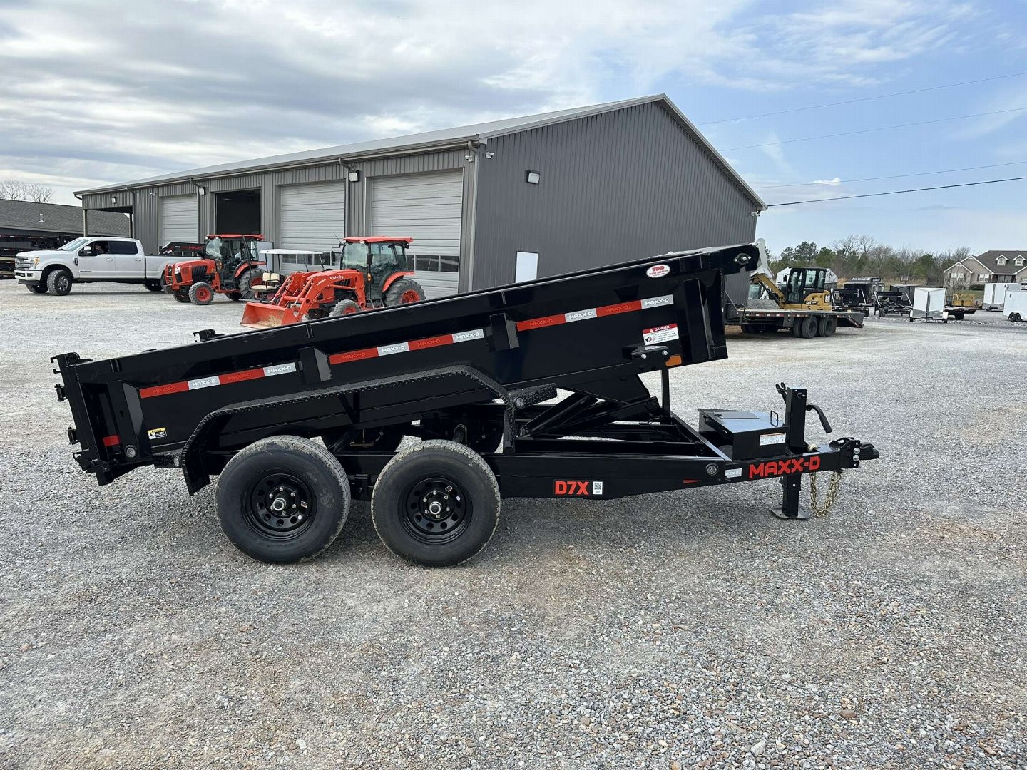 New 2025 MAXXD 72"x12' 10k Dump Trailer