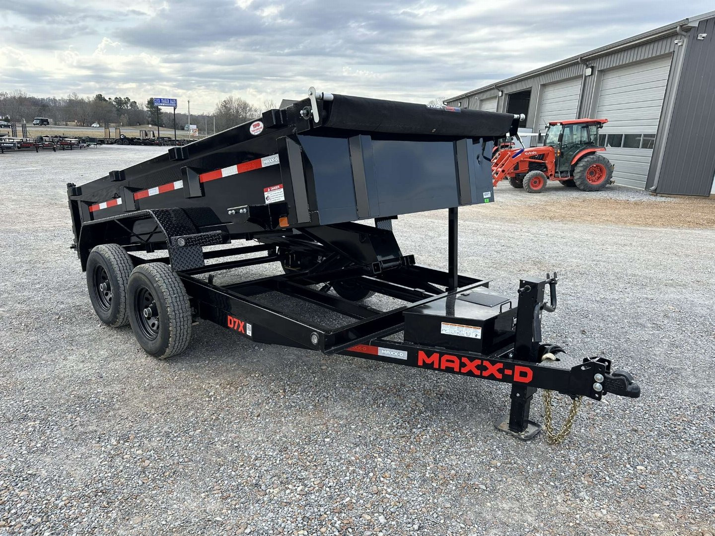 New 2025 MAXXD 72"x12' 10k Dump Trailer