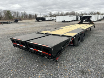 New 2025 MAXXD Gooseneck Trailer | 12' x 32' 40K GVWR