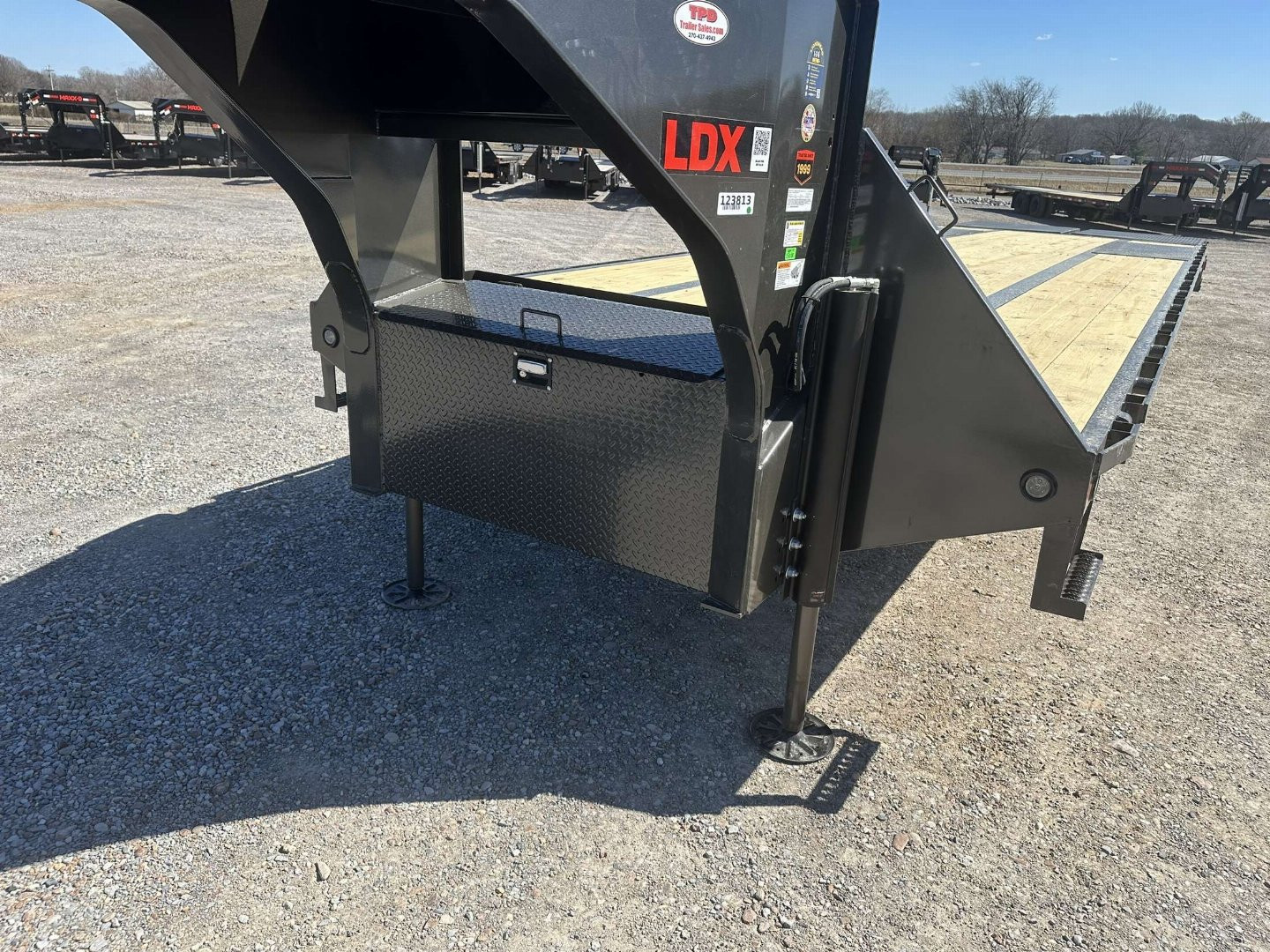 New 2025 MAXXD 102"X32' 25.9K Gooseneck Flatbed Trailer *ENGINEERED FRAME*