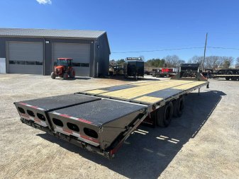 New 2025 MAXXD 102"X32' 25.9K Gooseneck Flatbed Trailer *ENGINEERED FRAME*