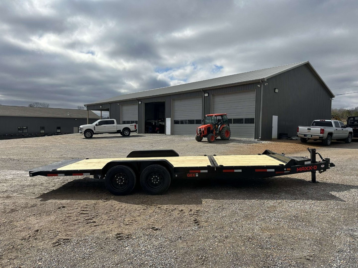 New 2025 MAXXD 83" X 22' 17.5K Tilt Equipment Trailer
