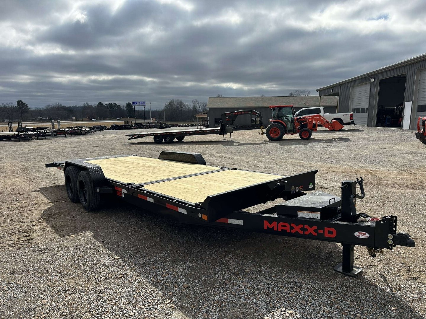 New 2025 MAXXD 83" X 22' 17.5K Tilt Equipment Trailer