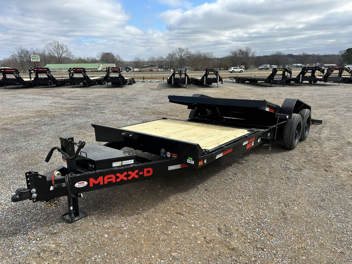 New 2025 MAXXD 83" X 22' 17.5K Tilt Equipment Trailer