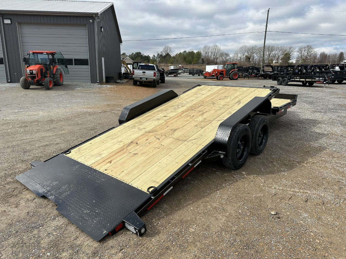New 2025 MAXXD 83" X 22' 17.5K Tilt Equipment Trailer