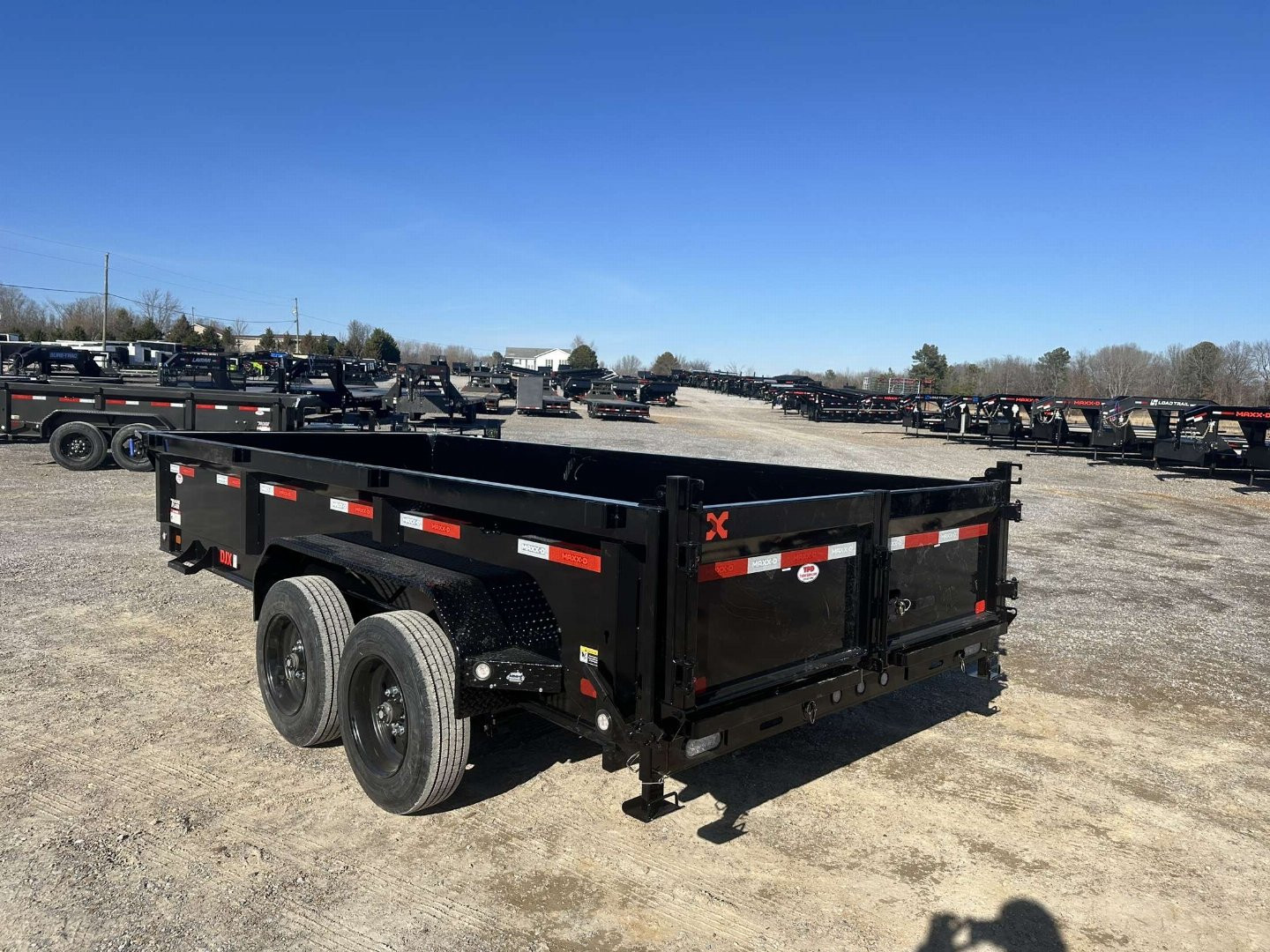 New 2025 MAXXD 83"x16' 17.5k Dump Trailer