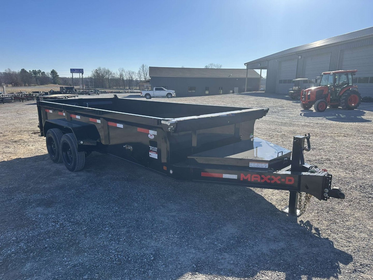 New 2025 MAXXD 83"x16' 17.5k Dump Trailer