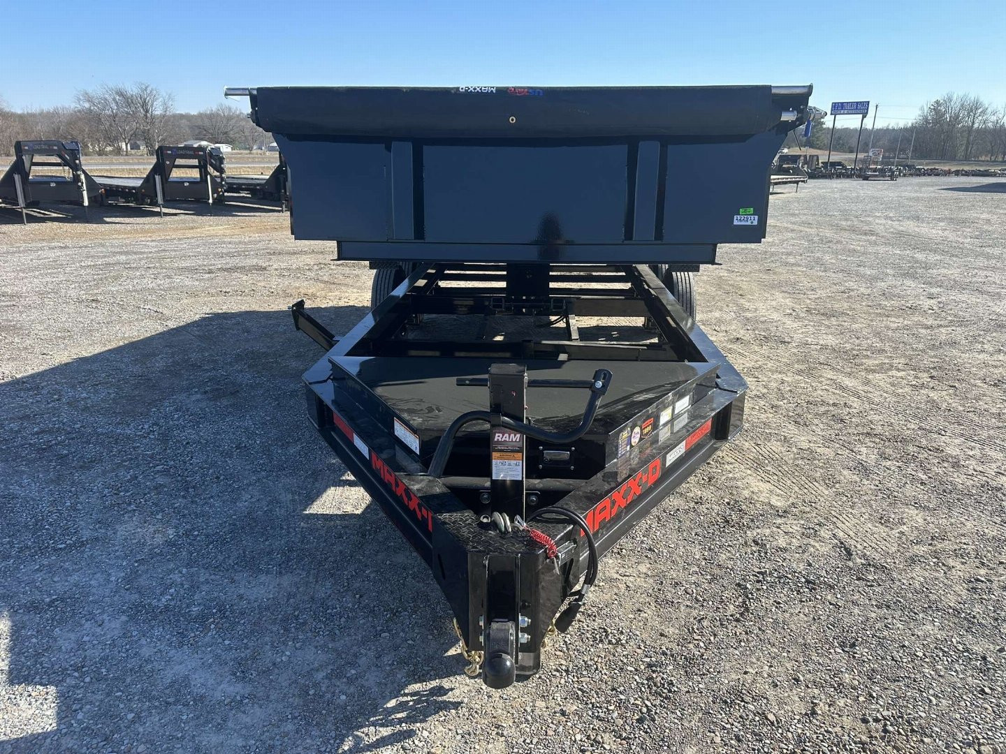 New 2025 MAXXD 83"x16' 17.5k Dump Trailer