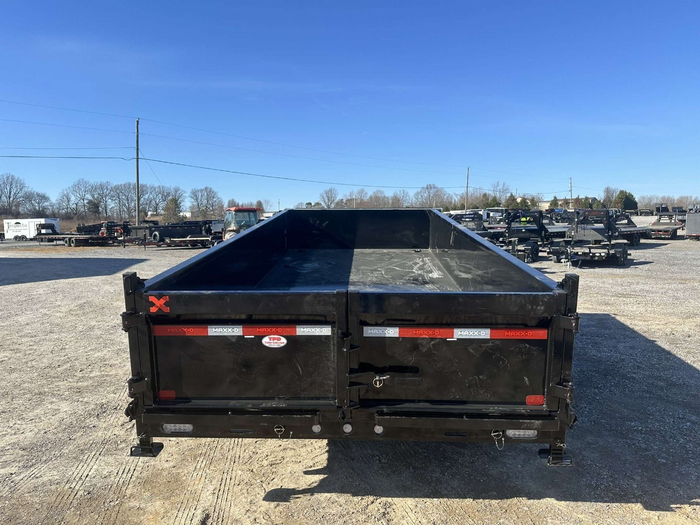 New 2025 MAXXD 83"x16' 17.5k Dump Trailer