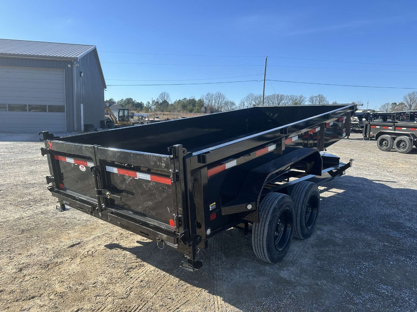 New 2025 MAXXD 83"x16' 17.5k Dump Trailer
