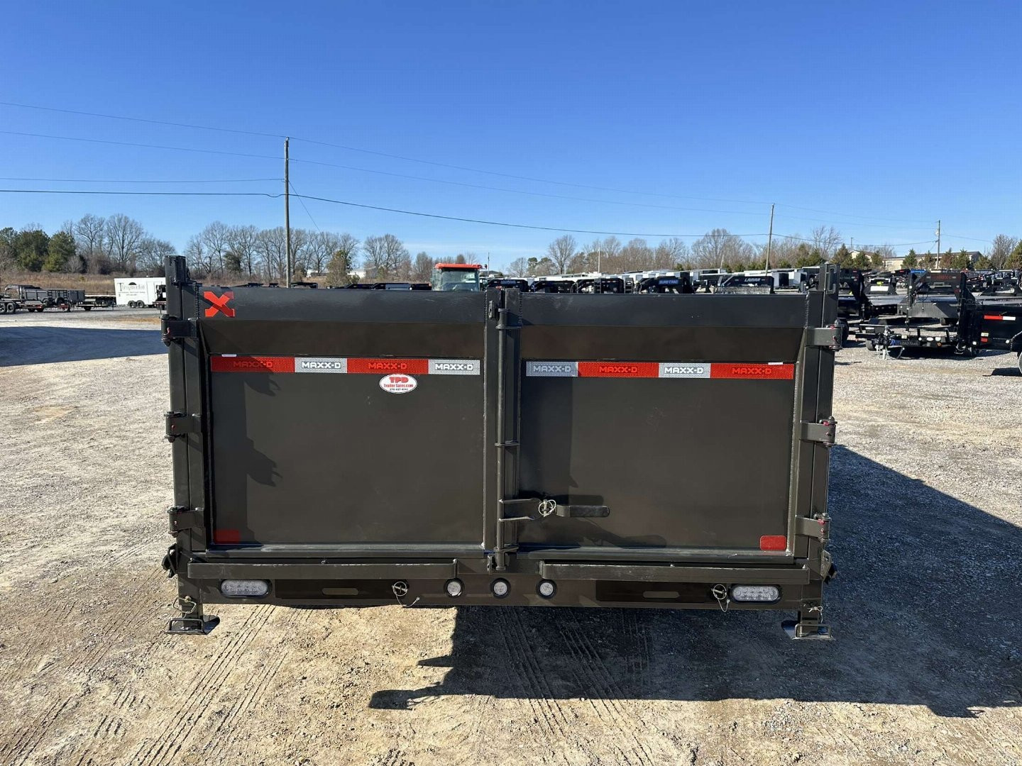 New 2025 MAXXD 83"x14' 17.5k Dump Trailer