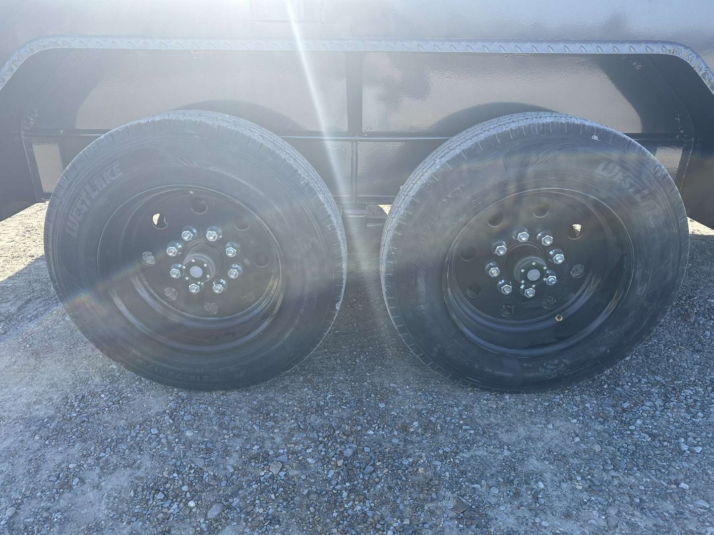 New 2025 MAXXD 83"x14' 17.5k Dump Trailer