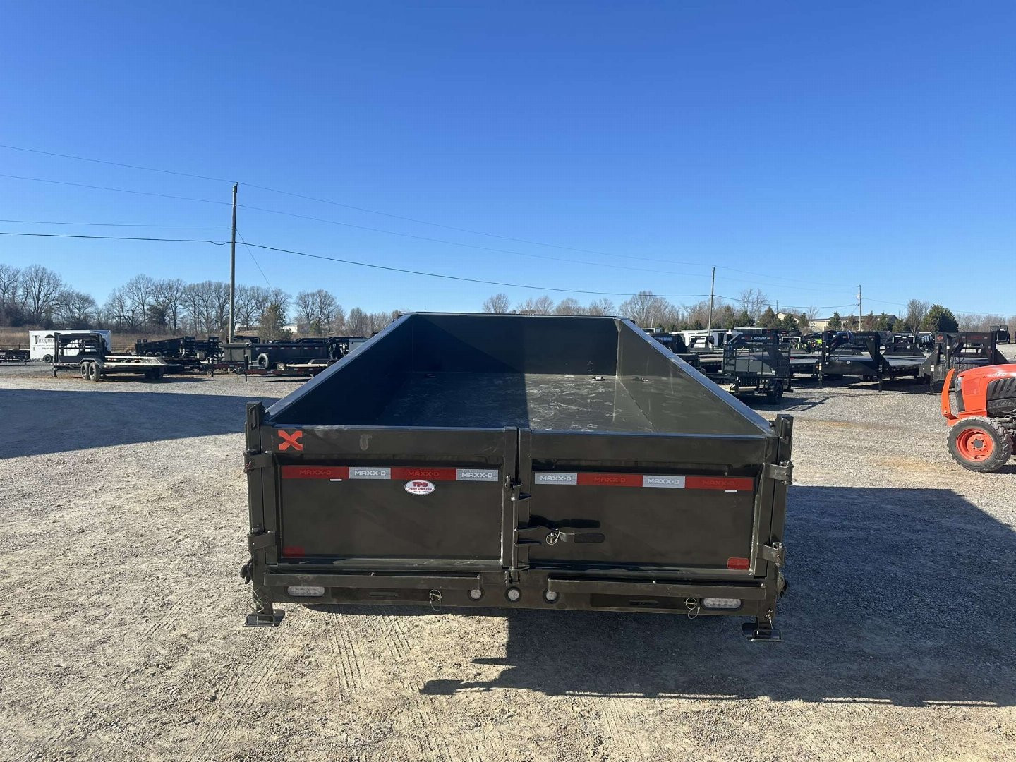 New 2025 MAXXD 83"x14' 17.5k Dump Trailer