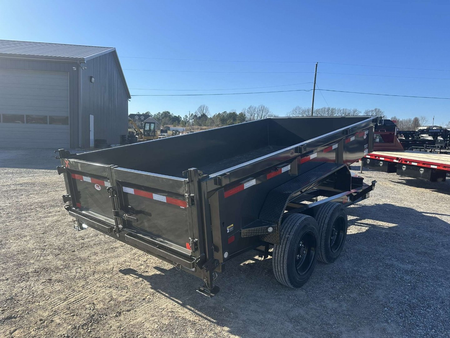 New 2025 MAXXD 83"x14' 17.5k Dump Trailer