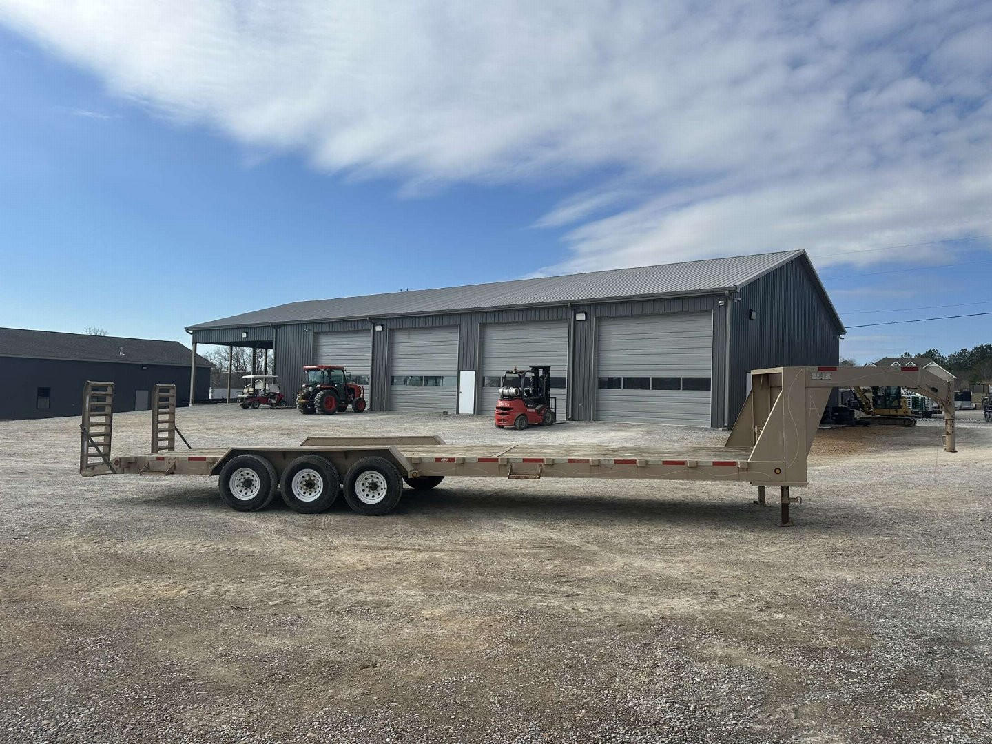 Used 2013 Dell Rapids Custom 83"x30' 21k Gooseneck Equipment Trailer
