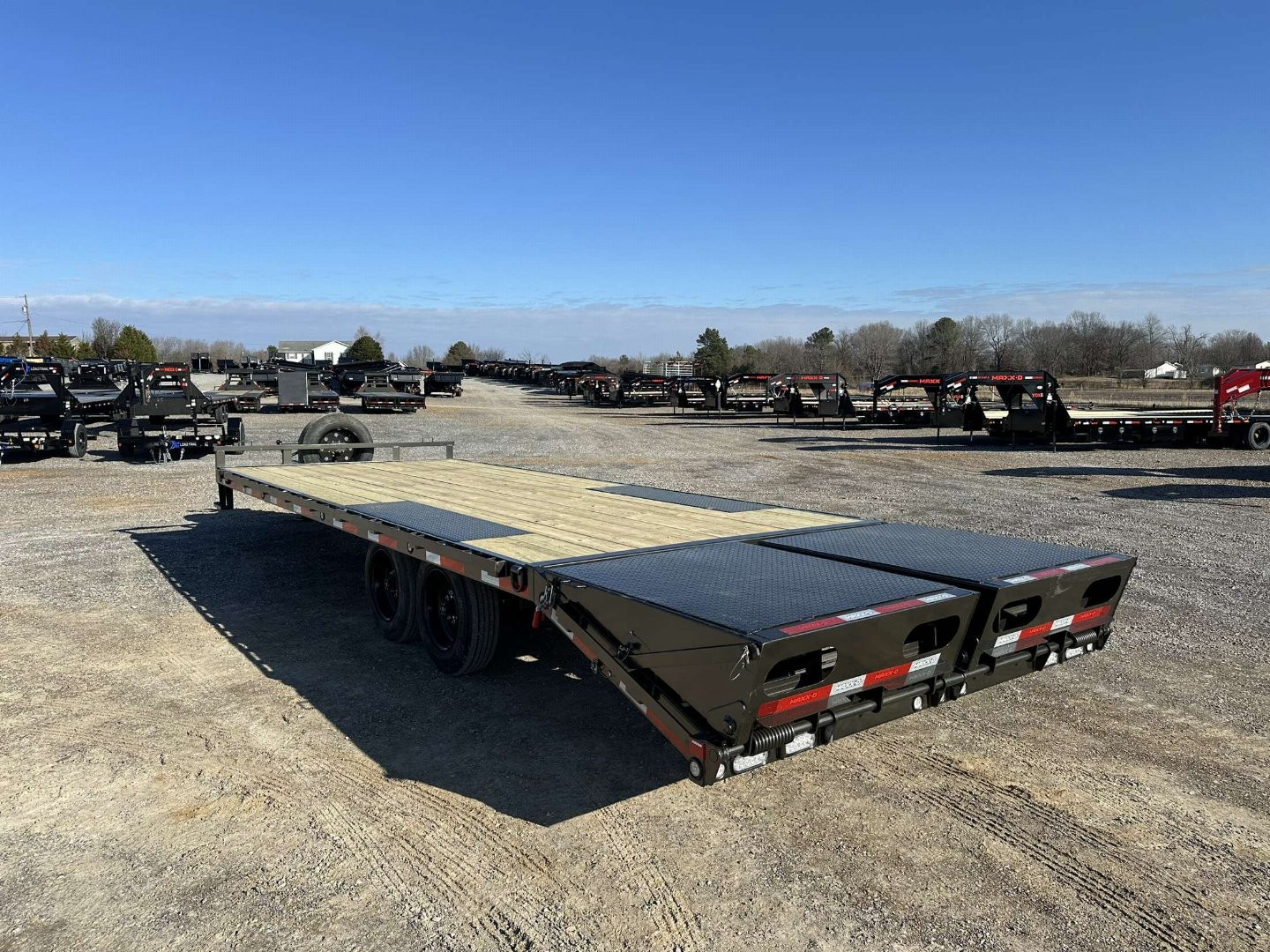New 2025 MAXXD 102"X24' 17.5K Flatbed Trailer