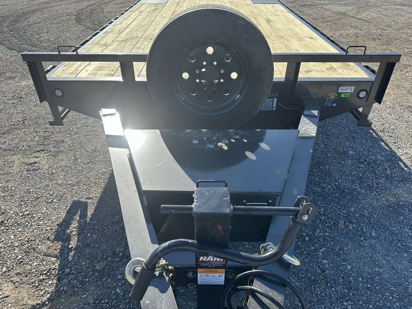 New 2025 MAXXD 102"X24' 17.5K Flatbed Trailer