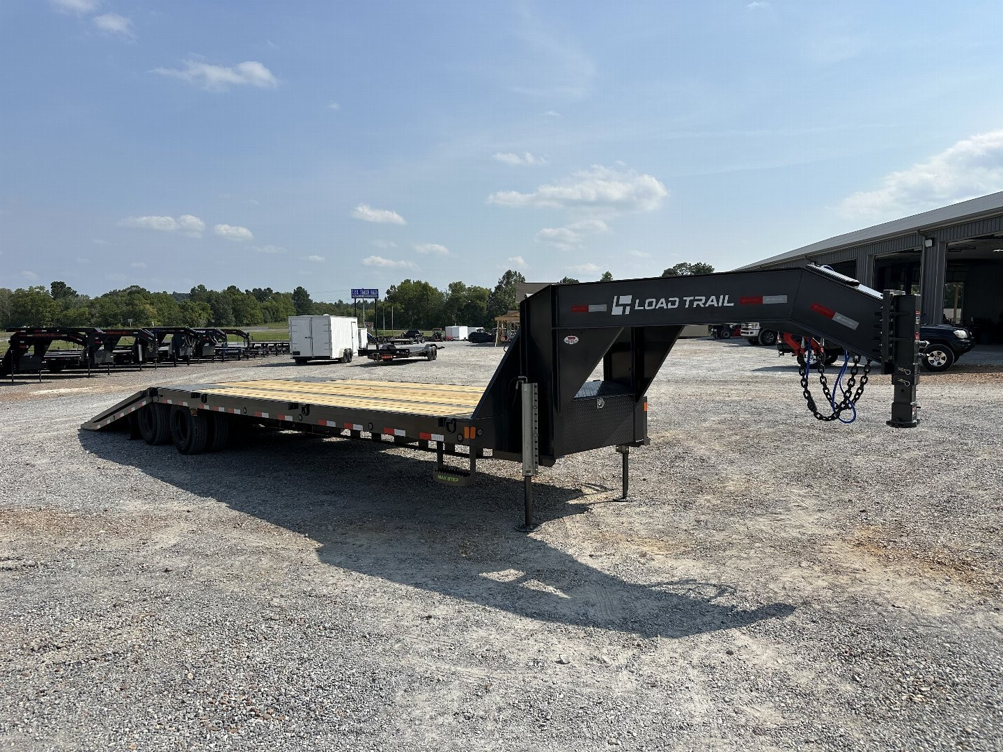 New 2025 Load Trail 102"X34' 40K Hyd Dove Gooseneck Trailer