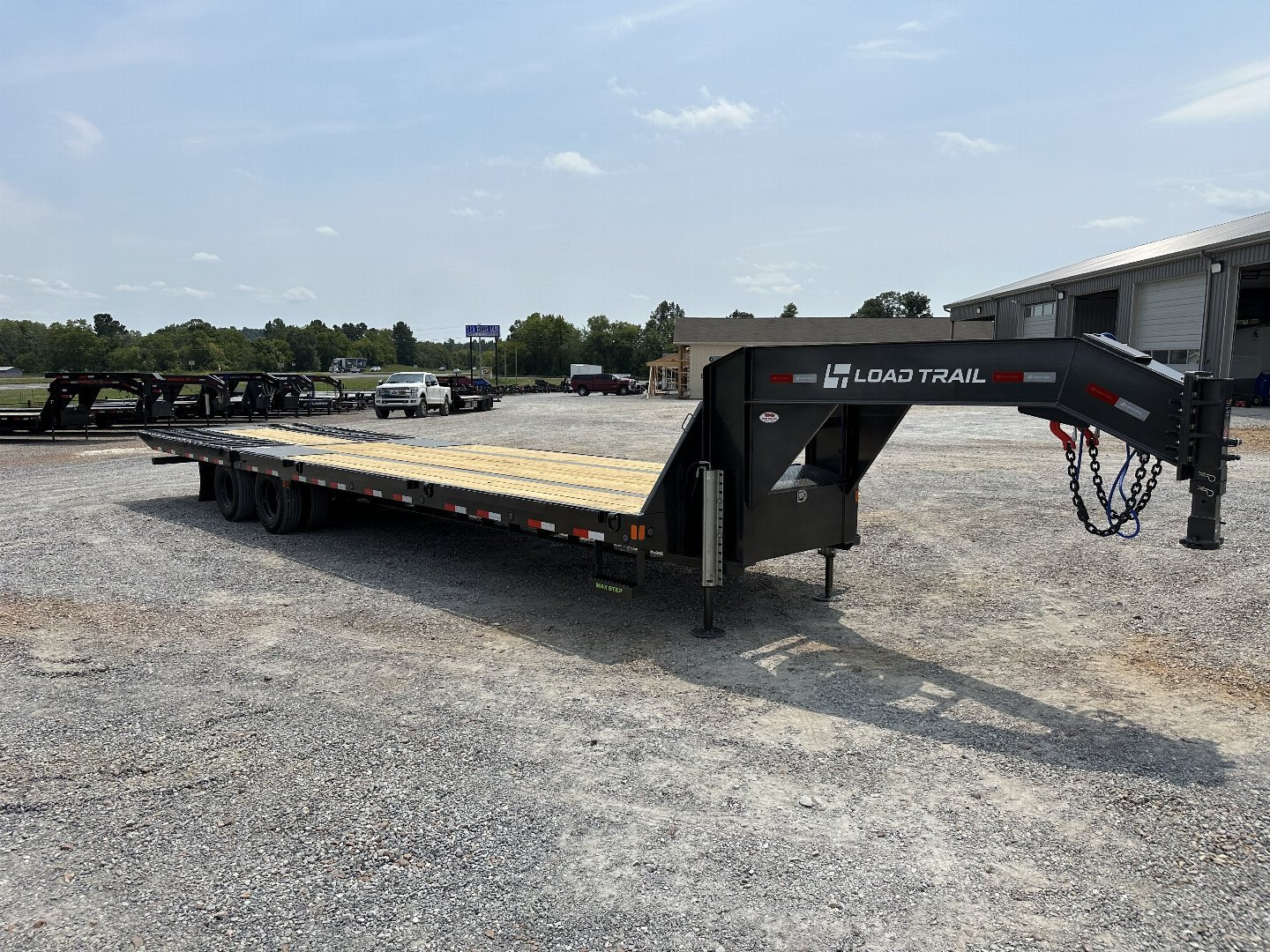New 2025 Load Trail 102"X34' 40K Hyd Dove Gooseneck Trailer