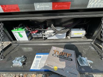 New 2025 Load Trail 102"X34' 40K Hyd Dove Gooseneck Trailer