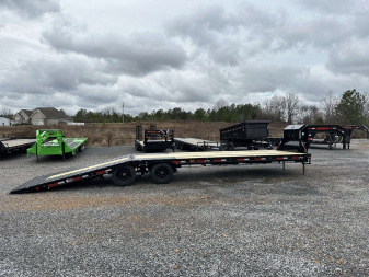 New 2025 MAXXD 34' x 102" 30k Hyd Dove Gooseneck Trailer