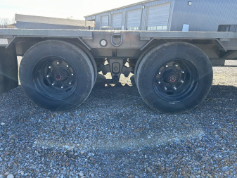 Used 2024 MAXXD 102"X28' 30K Gooseneck Flatbed Trailer