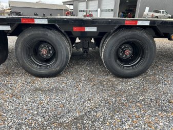 New 2025 Load Trail 102"x30' 24k Gooseneck Flatbed Trailer