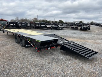 New 2025 Load Trail 102"x30' 24k Gooseneck Flatbed Trailer