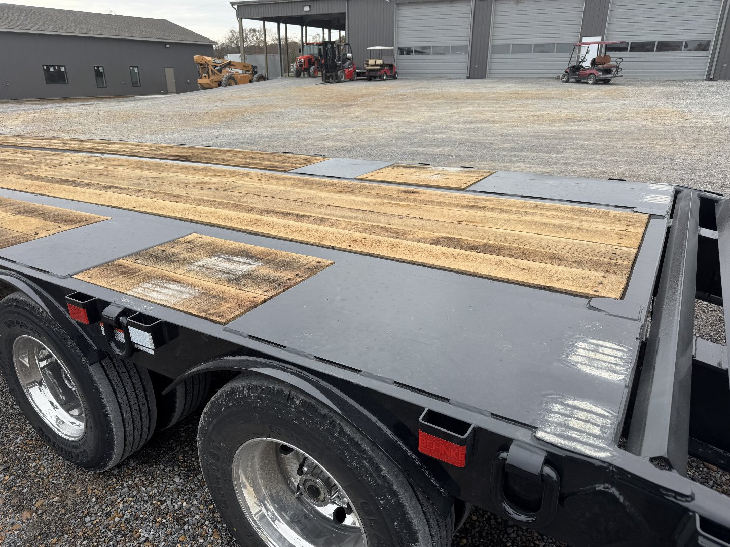 New 2025 Behnke 102"x41' 30 TON Step Deck w Ramps