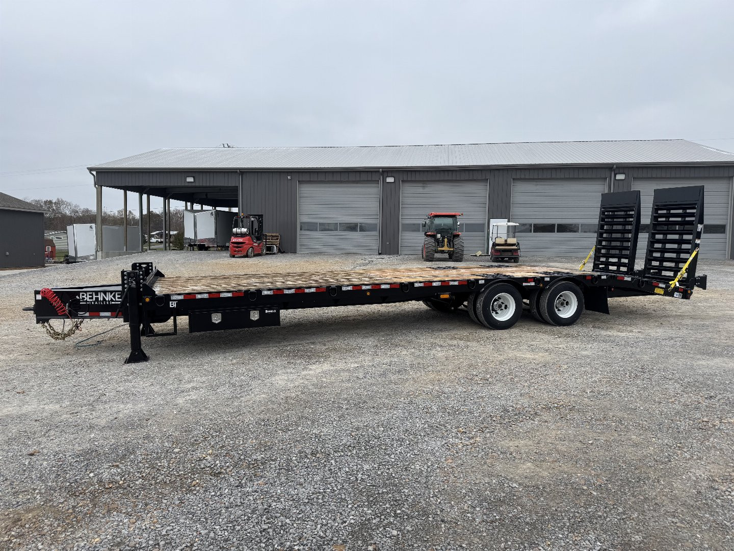 New 2025 Behnke 102"x31' 45k Pintle Hitch Tag Trailer *AIR RAMPS*