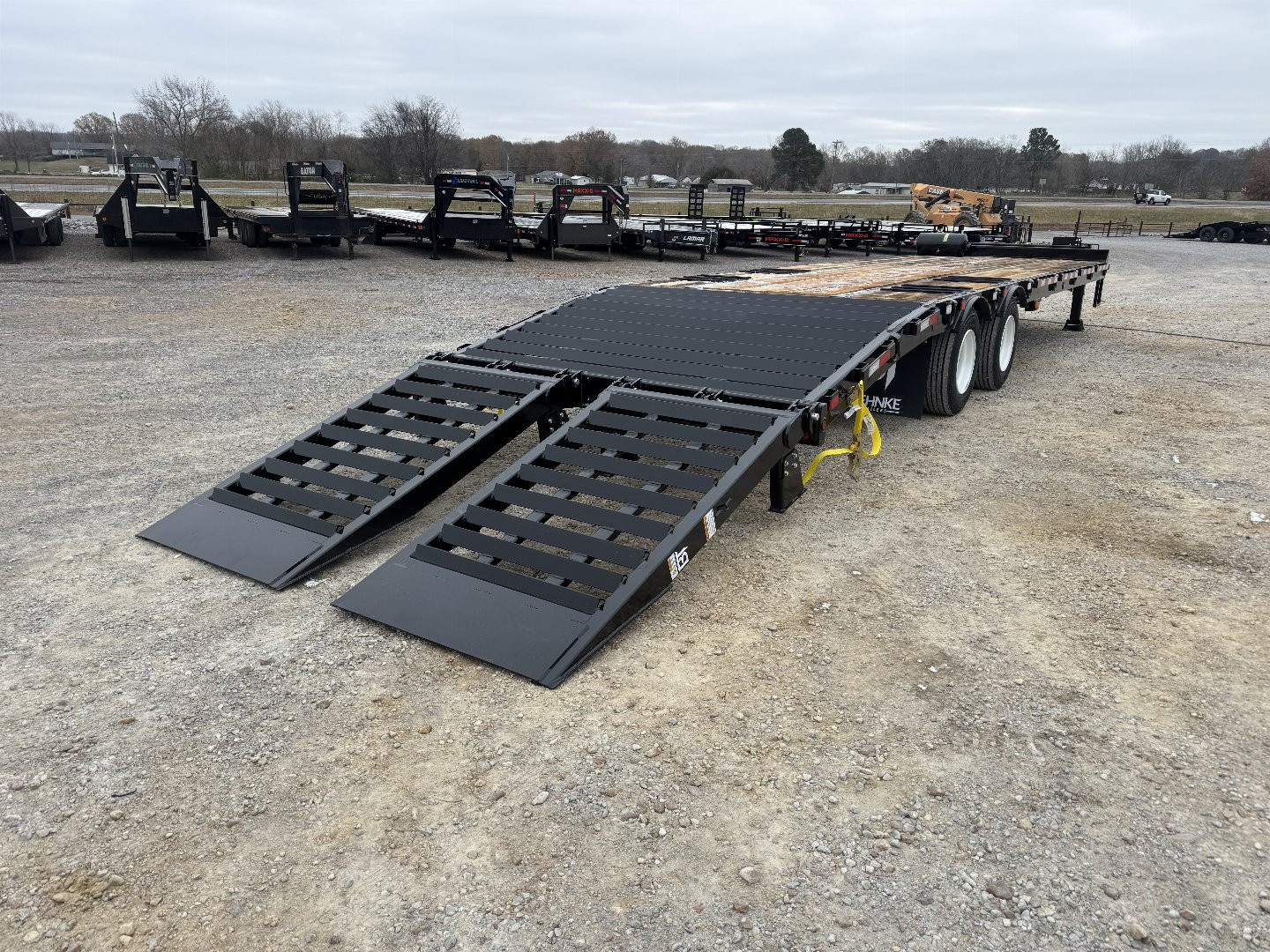 New 2025 Behnke 102"x31' 45k Pintle Hitch Tag Trailer *AIR RAMPS*