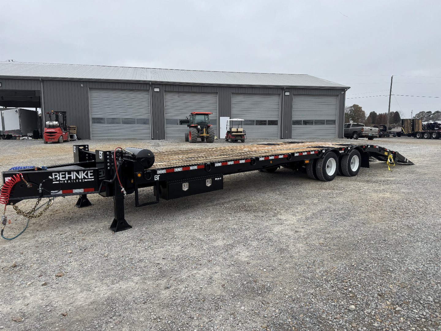New 2025 Behnke 102"x31' 45k Pintle Hitch Tag Trailer *AIR RAMPS*