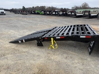 New 2025 Behnke 102"x31' 45k Pintle Hitch Tag Trailer *AIR RAMPS*