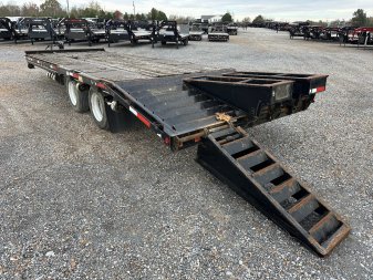 Used 2015 Felling Trailers FT-30-2 Flatbed Trailer