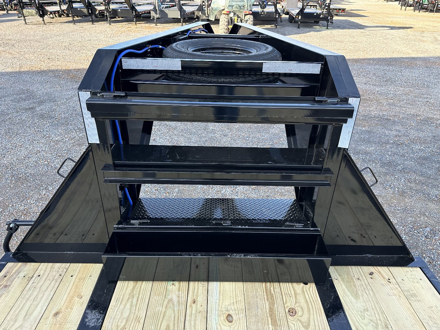 New 2025 Load Trail 102"x30' 24k Gooseneck Flatbed Trailer