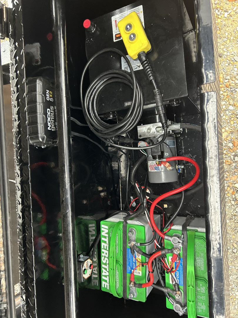 New 2025 MAXXD Gooseneck Dump Trailer | 14' x 83" 18K GVWR