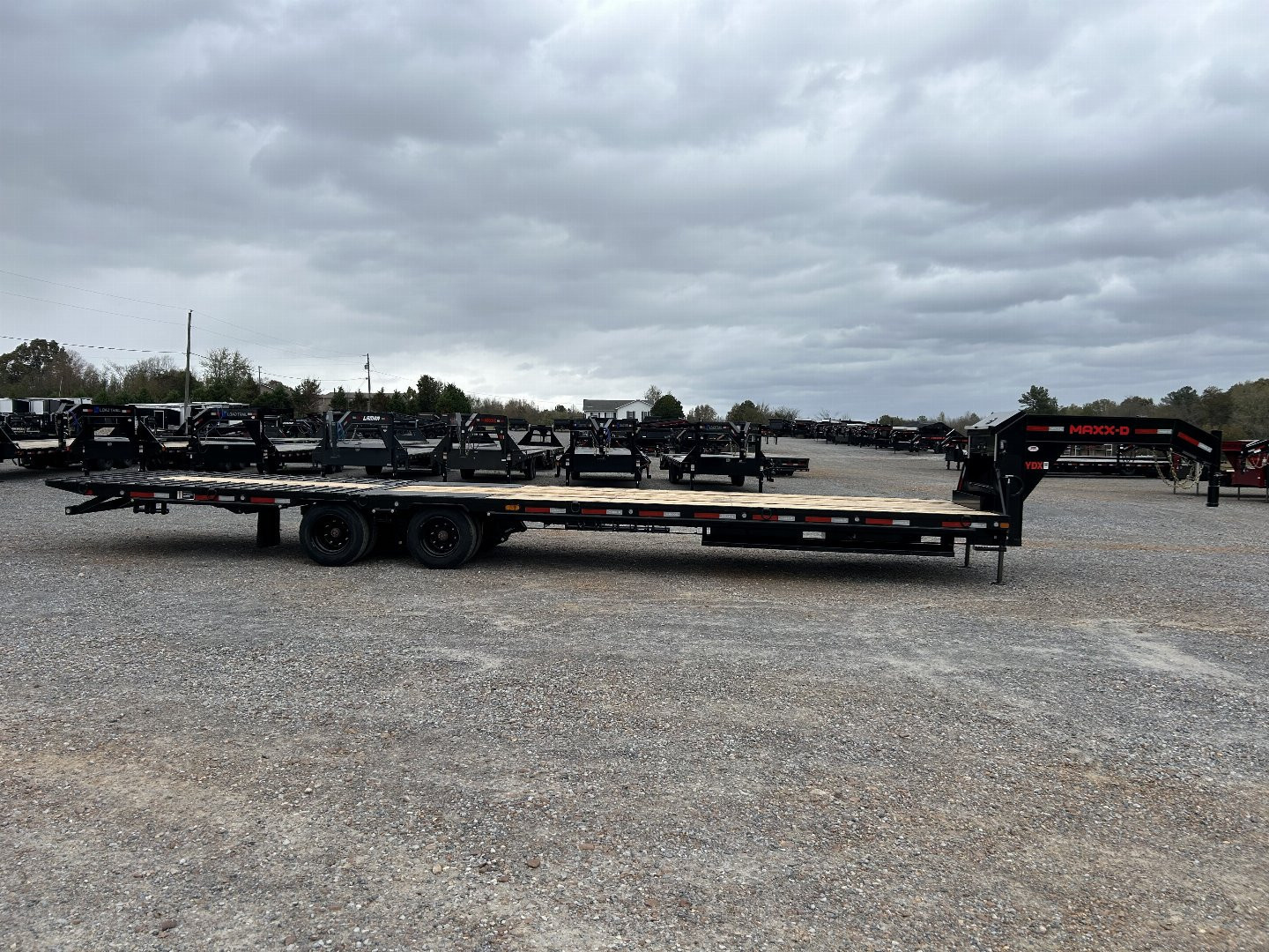 New 2025 MAXXD Gooseneck Trailer | 36' x 102' 30K GVWR